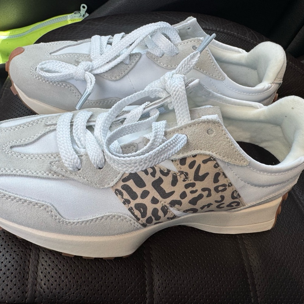 New Balance 327 Leopard Print